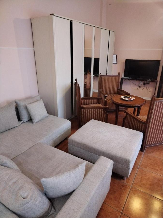 Luna Apartment Novi Sad Eksteriør billede